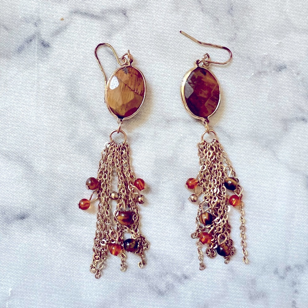 Dangling brown bead and links earrings
